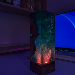 Epoxy Tischlampe, Epoxidharz Nachtlicht Farbwechsel Holzlampe für Einzigartige Wohnkultur, Holzlampe, Ozeanlampe, Tiefblaue Ozeanlampe Bild 7