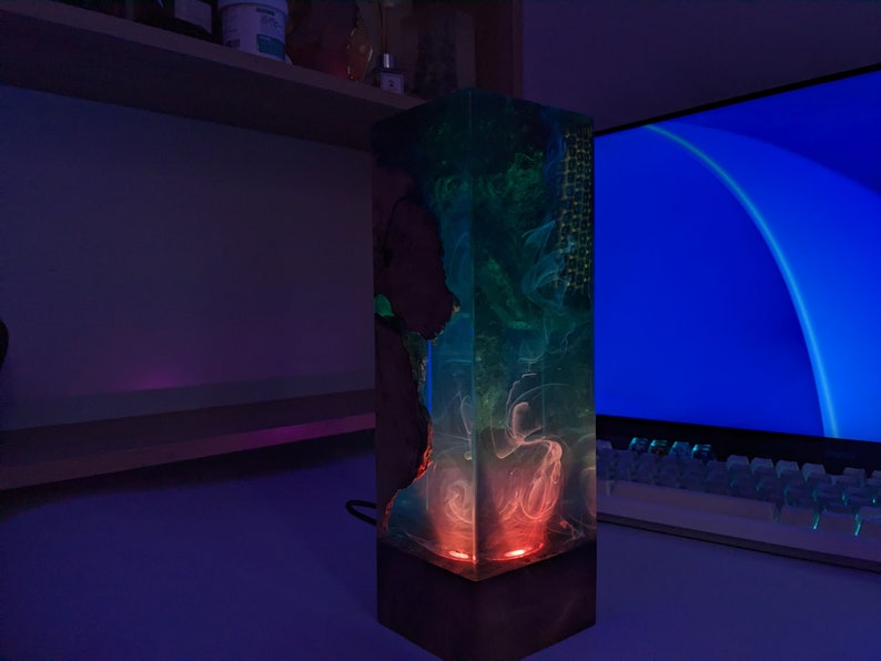 Epoxy Tischlampe, Epoxidharz Nachtlicht Farbwechsel Holzlampe für Einzigartige Wohnkultur, Holzlampe, Ozeanlampe, Tiefblaue Ozeanlampe Bild 7