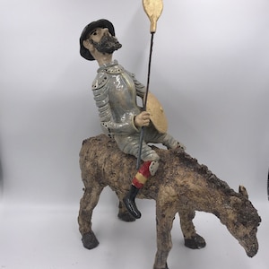 Ausgefallener Don Quichote,  frostsichere Keramikfigur, Dekoration, Gartendekoration,