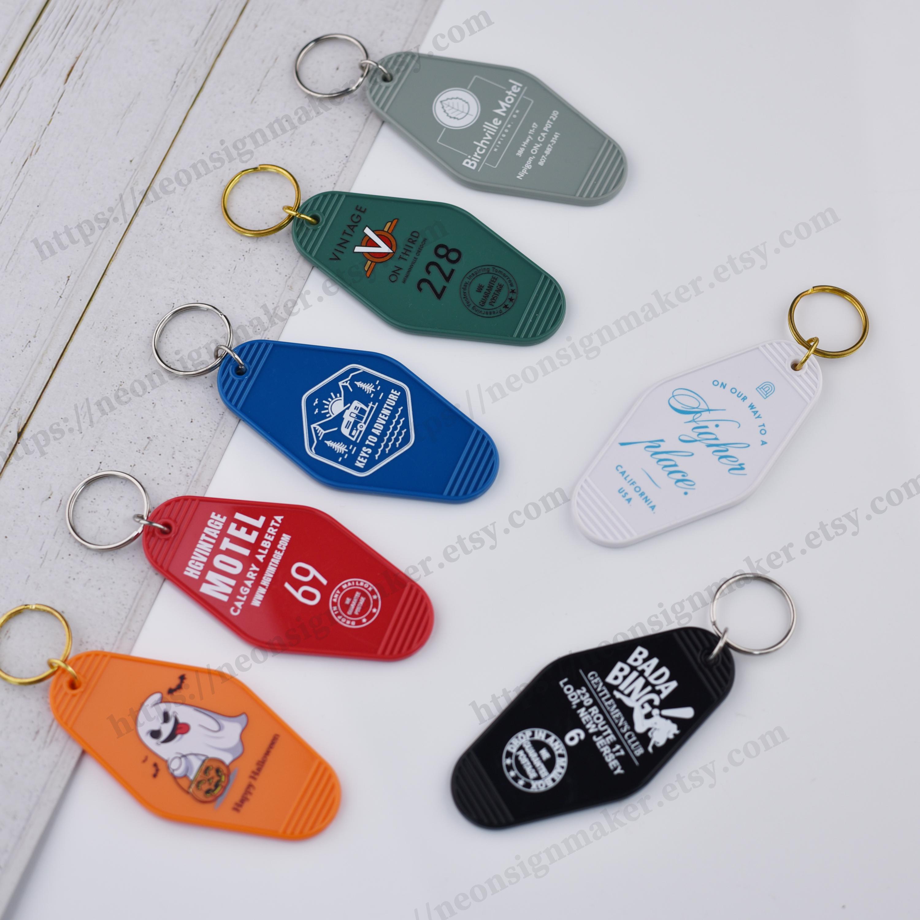 Custom Retro Motel Keychains, Personalized Vintage Room Key Tags, Customizable Gifts for Hotels, Motels, Weddings, Business Logo Printed Tag