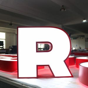 Placa de caixa de luz de acrílico de aço, personalização de marca de publicidade externa com seu logotipo, placa de nome de empresa de restaurante