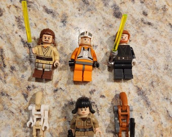 本物のレゴ スターウォーズ ミニフィギュア 27 体セット。すべての
