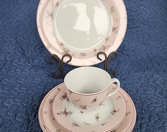 Laura Ashley Petite Fleur 5 Piece Place Setting Euc
