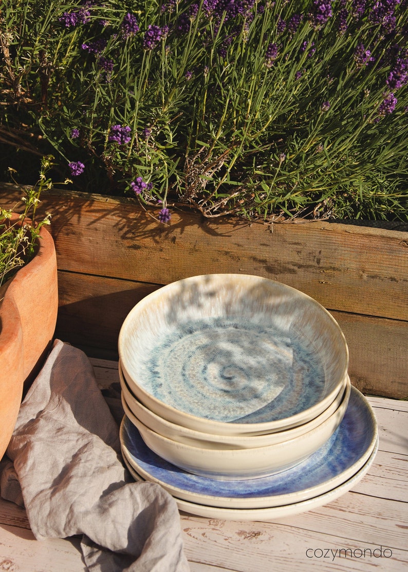 Pastateller-Set aus Keramik mit handgemaltem Spiraldekor in blau 24cm I Set für 2 Personen Bild 9