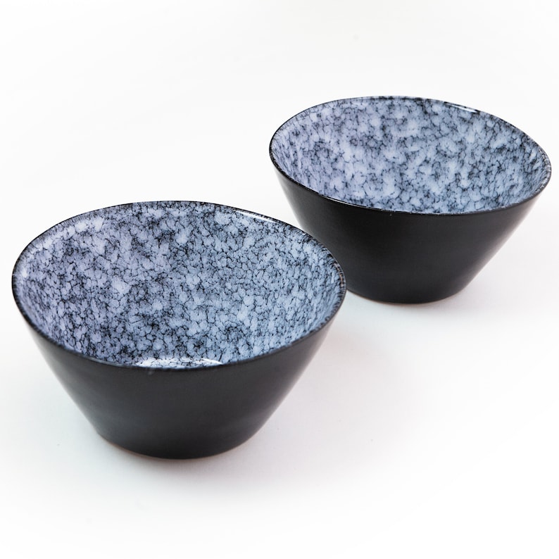 Ceramic ramen bowls in black/white 1000ml 2 bowls image 2