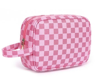 white and tan checkered purse