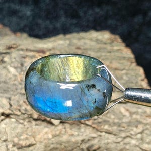 Natural Labradorite Solid Gemstone rainbow flash Statement Ring band with natural multi fire inclusion | Handmade ring rize 9.5