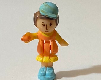 Bluebird Vintage Polly Pocket 1992 Fast Food Restaurant Waitress Patty Doll