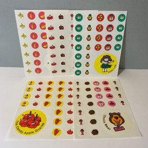 Vintage 1982 CTP Creative Teaching Press Scratch 'N Sniff Stickers Banaan Kers Ananas Appel Chocolade Choco Beer