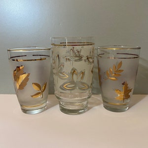 Vintage Libbey Frosted Gold Leaf Glasses Cups