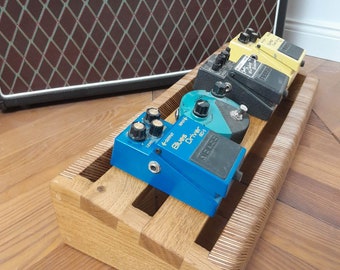 Wooden Braids - oak & plywood pattern pedalboard