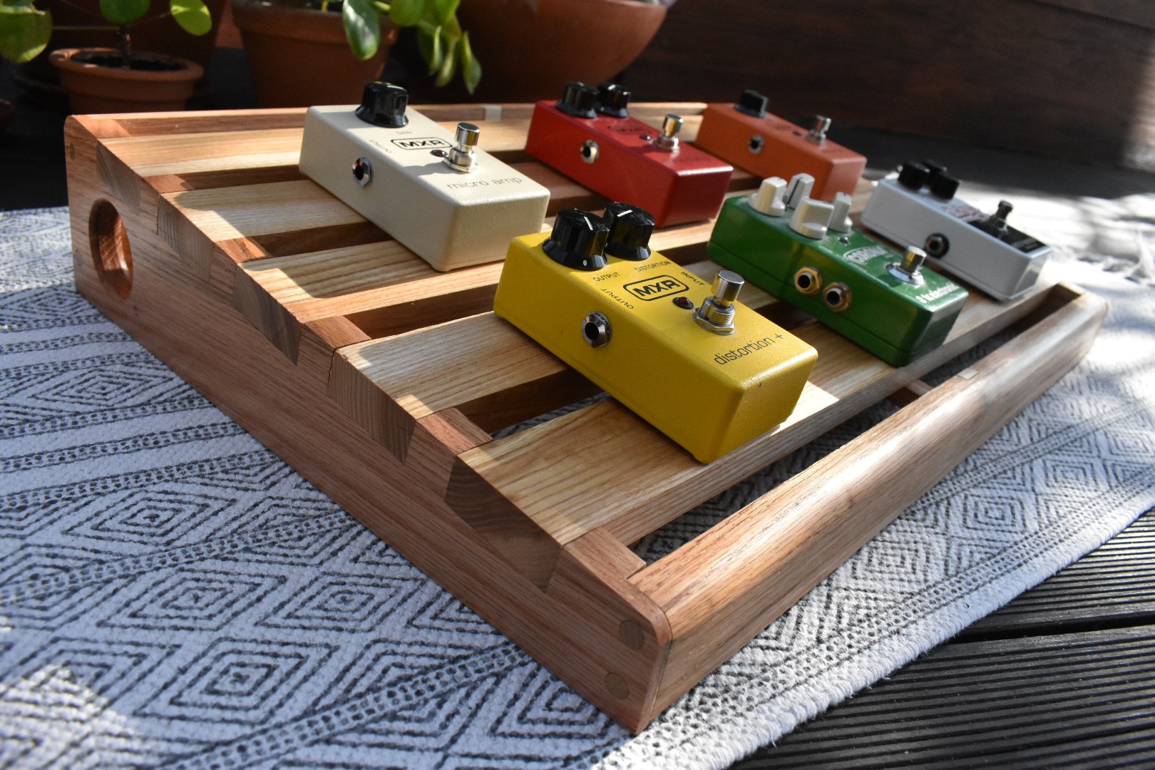 Hexagon pattern baltic birch plywood and solid oak custom made guitar