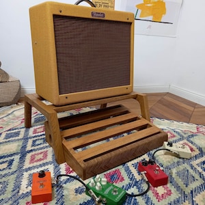 Handcrafted Guitar Amp Stand with Pedalboard - Walnut Brown and Plywood Pattern Detail
