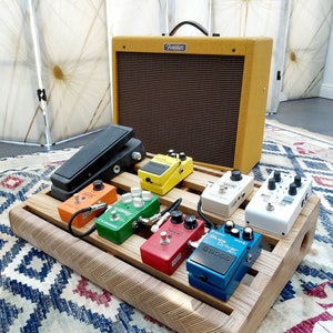 Big Braids - Oak & plywood pattern wooden pedalboard