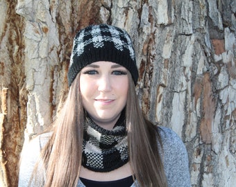 The Tartan Cowl Digital Knitting Pattern  | fair isle | colorwork | neck warmer | tube scarf | modern | plaid | buffalo check