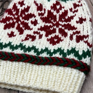 Wonderland Hat Digital Knitting Pattern  | fair isle | snowflake | beanie | toque | all sizes | holiday | Christmas