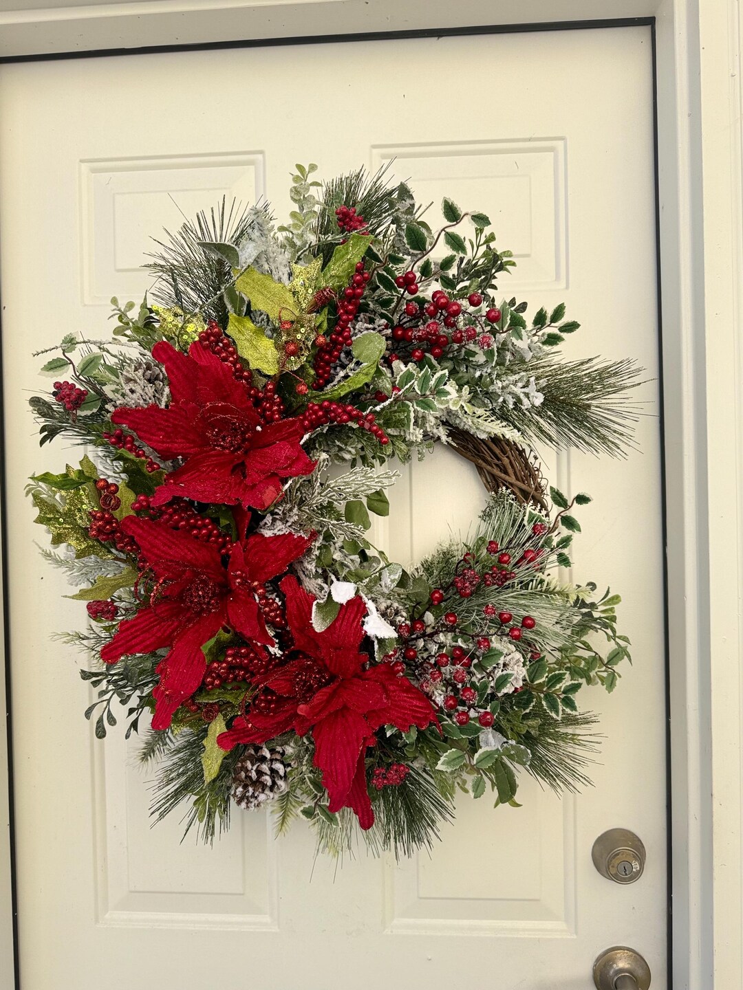 Large Poinsettia Christmas Wreath Made With Greenery, Red Poinsettias ...