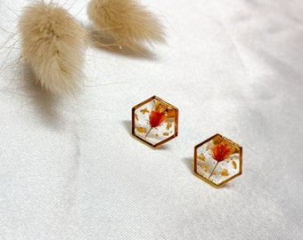 Gold Earrings in the shape of an Octagon in Stainless Steel, Resin & Orange Dried Flowers