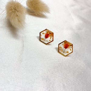 Gold Earrings in the shape of an Octagon in Stainless Steel, Resin & Orange Dried Flowers