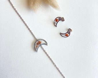 Bracelet + Silver Earrings in the shape of a Moon in Resin Stainless Steel & Orange Dried Flowers