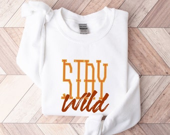 Retro 'Stay Wild' Graphic Sweatshirt: Vintage Western Style