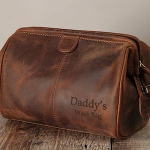 Trousse de toilette personnalisée en cuir véritable gravée, trousse de toilette personnalisée en cuir marron, cadeau fête des pères pour lui, cadeau Usher personnalisé