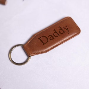 Cadeau fête des pères pour lui, papa, porte-clés en cuir personnalisé, porte-clé personnalisé pour homme, porte-clé en cuir marron, porte-clé de voiture personnalisé