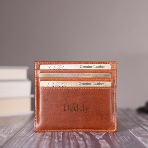 Porte-cartes pour homme personnalisé en cuir marron, cadeau personnalisé pour la fête des pères pour papa, lui, petit ami, témoin, cadeau d'anniversaire
