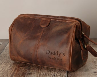 Bolso de tocador de cuero genuino grabado personalizado, bolso de lavado de cuero marrón personalizado, regalo del día del padre para papá, él, regalo de usher personalizado