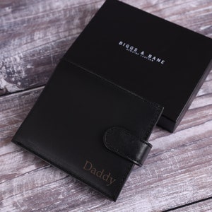 Portefeuille gravé pour homme personnalisé, véritable portefeuille en cuir souple noir, cadeau personnalisé pour lui, petit ami, mari, papa, cadeau de fête des pères image 10