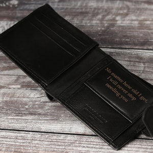 Cadeau fête des pères, portefeuille pour homme personnalisé, véritable portefeuille en cuir souple noir, cadeau gravé personnalisé pour lui, petit ami, mari, papa image 1