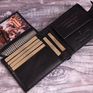 Cartera de hombre personalizada y grabada, de cuero genuino negro suave, regalo personalizado para él, novio, esposo, papá o para el Día del Padre.