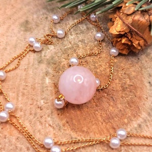 Beautiful Nature Pink Morganite White Beads Accent Rose Gold Necklace