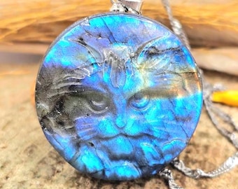 Collar con colgante de cara de gato llamativo de labradorita natural