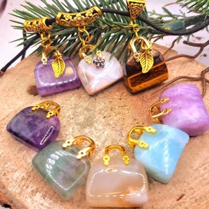 Beautiful Nature Crystal Stone Hand Carved Handbag Pendant Necklace
