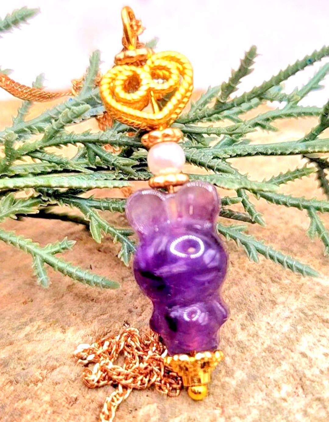 Beautiful Nature Amethyst Hand Carved Sleeping Rabbit Gold Accent ...