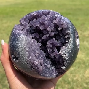 Collectors HQ XL Grape Agate Sphere