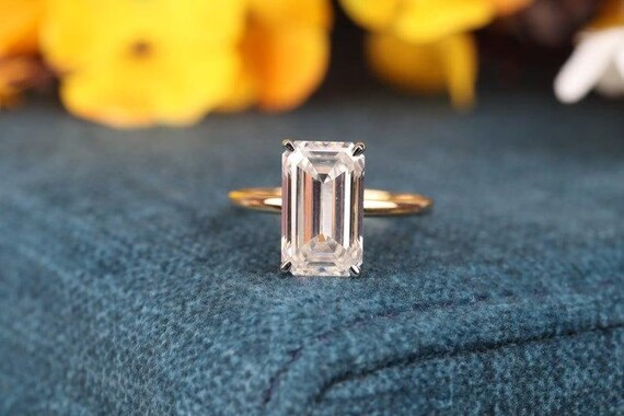 Dカラー エメラルド モアッサナイト ウェディング リング 3.0Ct 細長い 