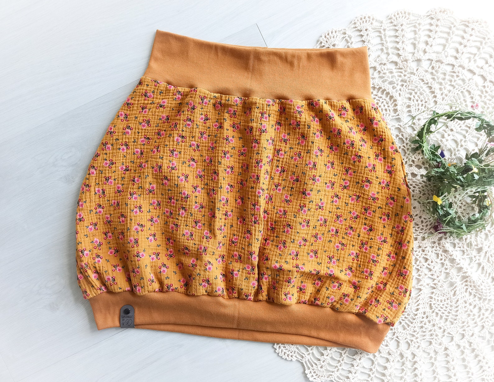 floral balloon skirt