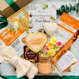 Gemütliche Umarmung in einer Box Pamper Hamper | Spa Geschenk | Selbstpflege-Kit | Geburtstag für Sie