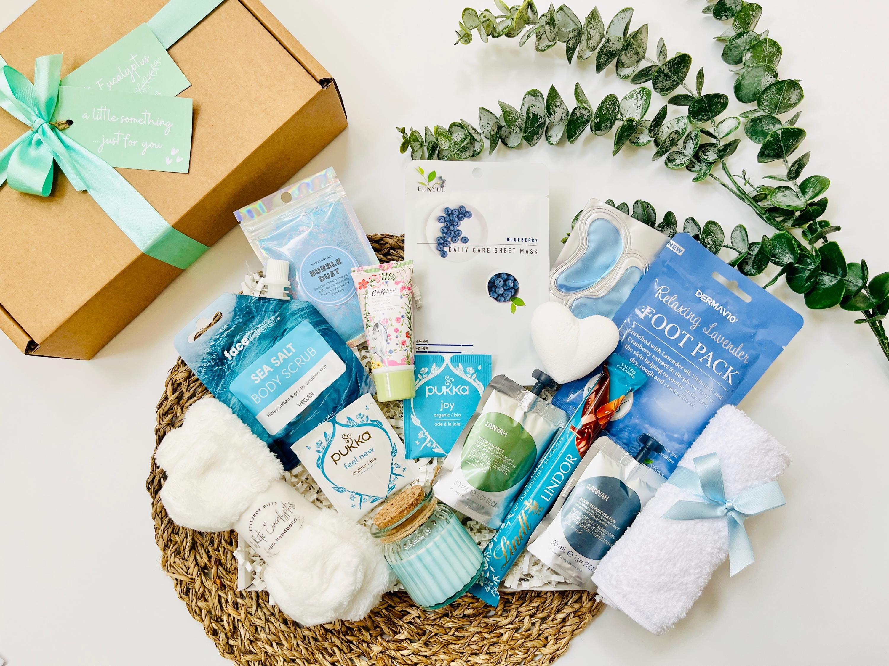 Postpartum Gift Basket 60+ Gift Ideas for 2025