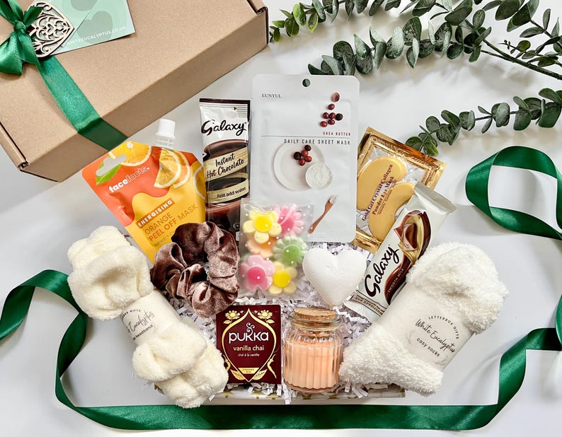 PAMPER HAMPER for Her | Self Care Kit | Spa Gift Box | Birthday For Bestie | Pick Me Up | Hug In A Box |