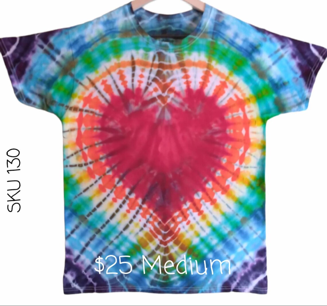 Handmade heart tie dye shirt MEDIUM adult. Made with quality Etsy