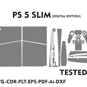Op de afbeelding: Een grijze en zwarte PlayStation 5 Slim Digital Edition console skin decal set. De set bevat een skin voor de console, de controller en de standaard. De set is gemarkeerd met "TESTED" en bevat de bestandstypen "SVG-CDR-PLT-EPS-PDF-Ai-DXF".