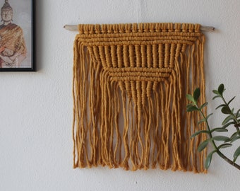 Macrame boho wall hanging-Medium