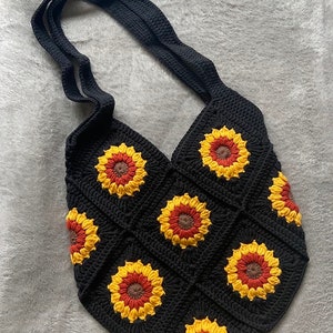 Crochet bag Crochet Sunflower Bag Crochet Bag Afghan Boho Bag Crochet Purse Crochet Market Bag Sunflower Bag-granny square bag