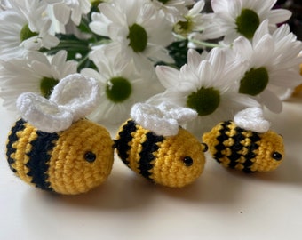 Accessoires bourdons au crochet / Plateau à plusieurs niveaux / Décoration abeille / Lot de 3 bourdons Amigurumi