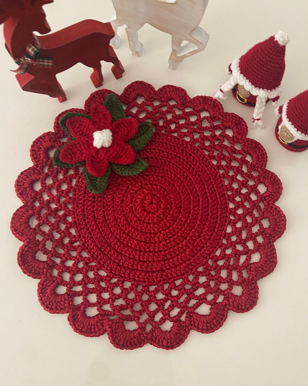 Christmas Placemats / Christmas Doily / Christmas Table Centerpiece