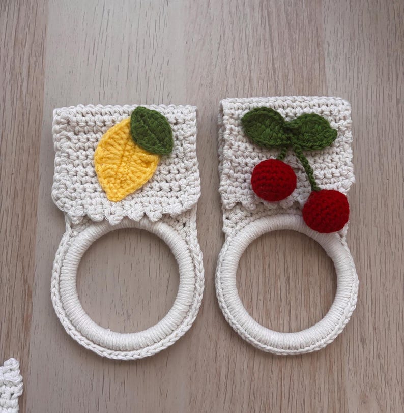 Soporte para toallas de ganchillo, decoración de cocina rústica, anillo para toallas de cocina colgantes, organizador de cocina hecho a mano, regalo para la cocina de frutas imagen 10