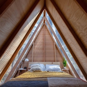Planos de cabañas en forma de A (PDF) - Planos de cabañas pequeñas asequibles de 3 x 3,6 metros (DIY) - Sin necesidad de permiso - Guía de construcción paso a paso de 40 páginas - Airbnb adu imagen 12